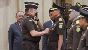 Jaksa-Agung-ST-Burhanuddin-melantik-17-Kepala-Kejaksaan-Tinggi-dan-20-Pejabat-Eselon.jpg