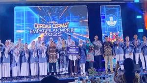 Juara-cerdas-cermat1.jpg