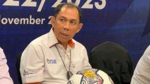 Komisaris-Utama-PT-LIB-Juni-Rachman-saat-konferensi-pers.jpg