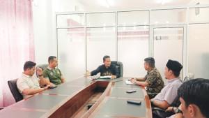 Komisioner-KIP-Aceh-Timur-mendatangi-kantor-Dukcapil-Aceh-Timur.jpg