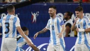 Lionel-Messi-berselebrasi-dalam-semifinal-Copa-America-2024-antara-Argentina-vs-Kanada.jpg