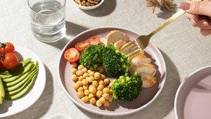 MAKANAN-SEHAT-Daftar-makanan-sehat-yang-dapat-mempercepat-metabolisme-tubuh.jpg