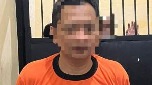 MZ-Tersangka-penipuan-berkedok-rekrutmen-polri-digiring-ke-sel-tahanan-Polres-Pamekasan.jpg