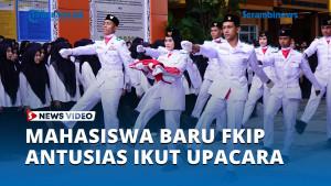 Mahasiswa-Baru-FKIP-UBBG-Antusias-Ikut-Upacara-Bendera.jpg