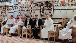 Mualem-menghadiri-pertemuan-bersama-investor-Timur-Tengah.jpg
