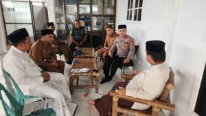Muspika-Paya-Bakong-silaturahmi-ke-Abon-Buni.jpg