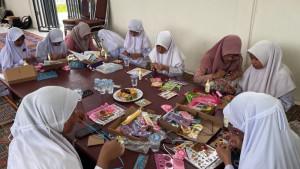 PELATIHAN-SENI-QUILLING1.jpg