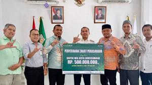 PENYERAHAN-ZAKAT-Pimpinan-Bank-Aceh-Syariah-Cabang-Lhokseumawe-diterima-oleh-Wali-Kota.jpg
