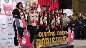 Para-atlet-dari-cabang-olahraga-panjat-tebing-dan-angkat-besi-telah-tiba-di-Tanah-Air.jpg
