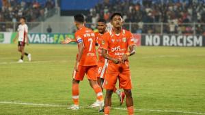 Pemain-Persiraja-Banda-Aceh-Rahmat-Ilahi-melakukan-selebrasi-usai-mencetak-gol.jpg