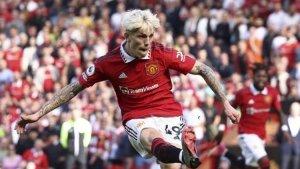 Pemain-sayap-Manchester-United-Alejandro-Garnacho-mencetak-gol-ke-gawang-Wolves.jpg