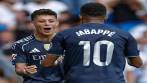 Penyerang-Real-Madrid-Kylian-Mbappe-dan-Arda-Guler-merayakan-go-ke-gawang-Real-Sociedad.jpg