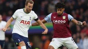 Penyerang-Tottenham-Hotspur-Harry-Kane-berduel-dengan-bek-Aston-Villa-Tyrone-Mings.jpg