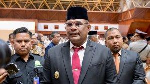 Pj-Gubernur-Aceh-Safrizal-ZA-usai-prosesi-pelantikan-tiga-Pj-Bupati.jpg