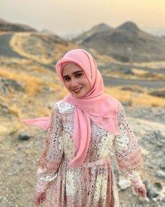 Potret-Tissa-Biani-saat-jalani-Umroh.jpg