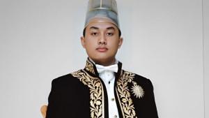 RAJA-BARU-Kanjeng-Gusti-Pangeran-Harya-Adipati-Anom-Hamangkunegoro-Sudibyo-Rajaputra.jpg