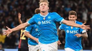 Rasmus-Hojlund-merayakan-gol-untuk-Napoli-ke-gawang-Genoa.jpg