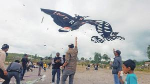 Ratusan-Layang-Layang-Ikut-Festival.jpg