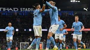Riyad-Mahrez-dan-Erling-Haaland-berselebrasi-usai-mencetak-gol-Manchester-City-vs-Aston-Villa.jpg