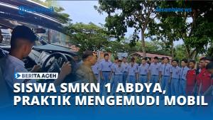 SISWA-SMKN-1-ABDYA-PRAKTIK-MENGEMUDI-MOBIL.jpg