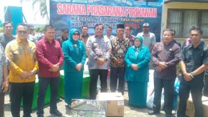 Safriadi-bantu-nelayan.jpg