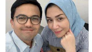 Sahrul-Gunawan-dan-calon-istri-Dine-Mutiara.jpg