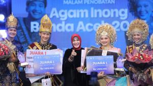Saqti-Aprilian-dan-Cut-Riska-Adilla-Muly-sebagai-Agam-Inong-Banda-Aceh-2025.jpg