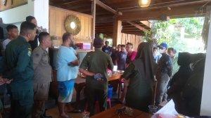 Satpol-PP-dan-WH-Aceh-Besar-datangi-Alfa-Momong.jpg