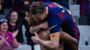 Selebrasi-Ronald-Araujo-usai-mencetak-gol-dramatis-kemenangan-Barcelona-atas-Girona.jpg