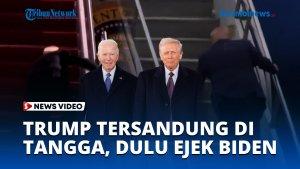 Sempat-Ejek-Biden-Kini-Trump-Tersandung-Saat-Naik-Tangga-Air-Force-One.jpg