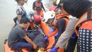 TIM-SAR-CARI-KORBAN-TENGGELAM6.jpg