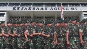TNI-Jadi-Seperti-Satpam-usai-Panglima-TNI-Perintahkan-Prajurit-Jaga-Kejaksaan.jpg