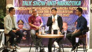 Talkshow-8ejej.jpg