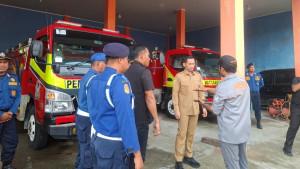 Tarmizi-SP-meninjau-kelengkapan-di-Kantor-BPBD-di-Meulaboh.jpg