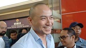 Tiko-Aryawardhana-usai-diperiksa-di-Polres-Metro-Jakarta-Selatan-Kamis-1172024.jpg