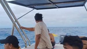 Tim-SAR-gabungan-evakuasi-speedboat-pembawa-warga-asing.jpg