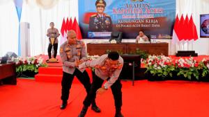 Wakapolres-duel-dengan-Kabag-Ops.jpg