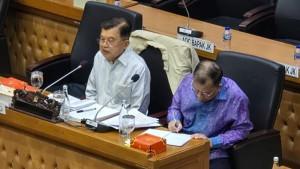 Wapres-ke-10-dan-12-RI-Jusuf-Kalla-saat-menghadiri-RDPU-dengan-Baleg-DPR-RI.jpg