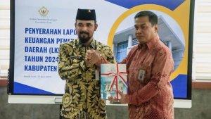 bupati-aceh-timur-dan-BPK-RI_2025.jpg
