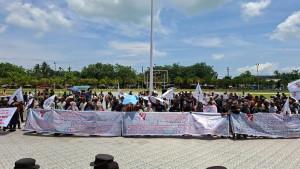 demo-konflik-lahan-di-aceh-timur.jpg