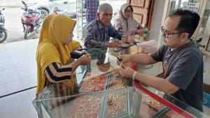harga-emas-hari-ini-di-aceh-timur_harga-emas-per-mayam_harga-emas-per-gram.jpg