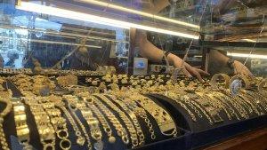 harga-emas-pengaruhi-inflasi-Aceh-di-April.jpg