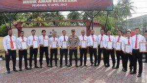 kapolres-berikan-reward-untuk-kasatreskrim.jpg