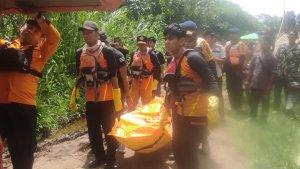 korban-tenggelam-di-evakuasi-di-Subulussalam_kemudian-dikebumikan.jpg