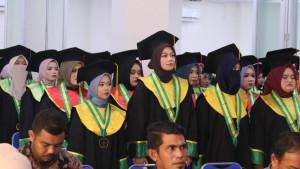 mahasiswa-STAIN-Teungku-Dirundeng-Meulaboh-mengikuti-prosesi-wisuda.jpg