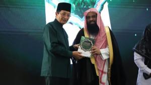 menag-Rilis-Tafsir-Ayat-Al-Quran-Tentang-Pelestarian-Lingkungan-Jangan-Sewenang-wenang-Sama-Alam.jpg