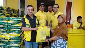 pasar-murah-golkar-05.jpg