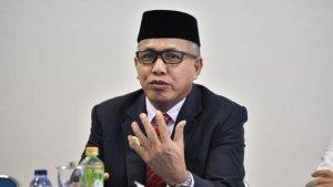 pelaksana-tugas-plt-gubernur-aceh-nova-iriansyah-foto-dokumen-serambi.jpg