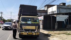 razia-truk-0910.jpg