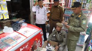 rokok-ilegal-di-sejumlah-TPE-di-Aceh-Besar.jpg